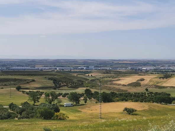 Propiedad gestionada por HOLA! Spain - Terreno rural en Santos de la Humosa  Los (Los Santos de la Humosa)