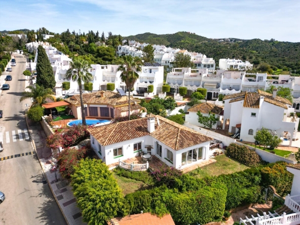 Propiedad gestionada por HOLA! Spain - Bungalow en La Reserva de Marbella (Marbella)