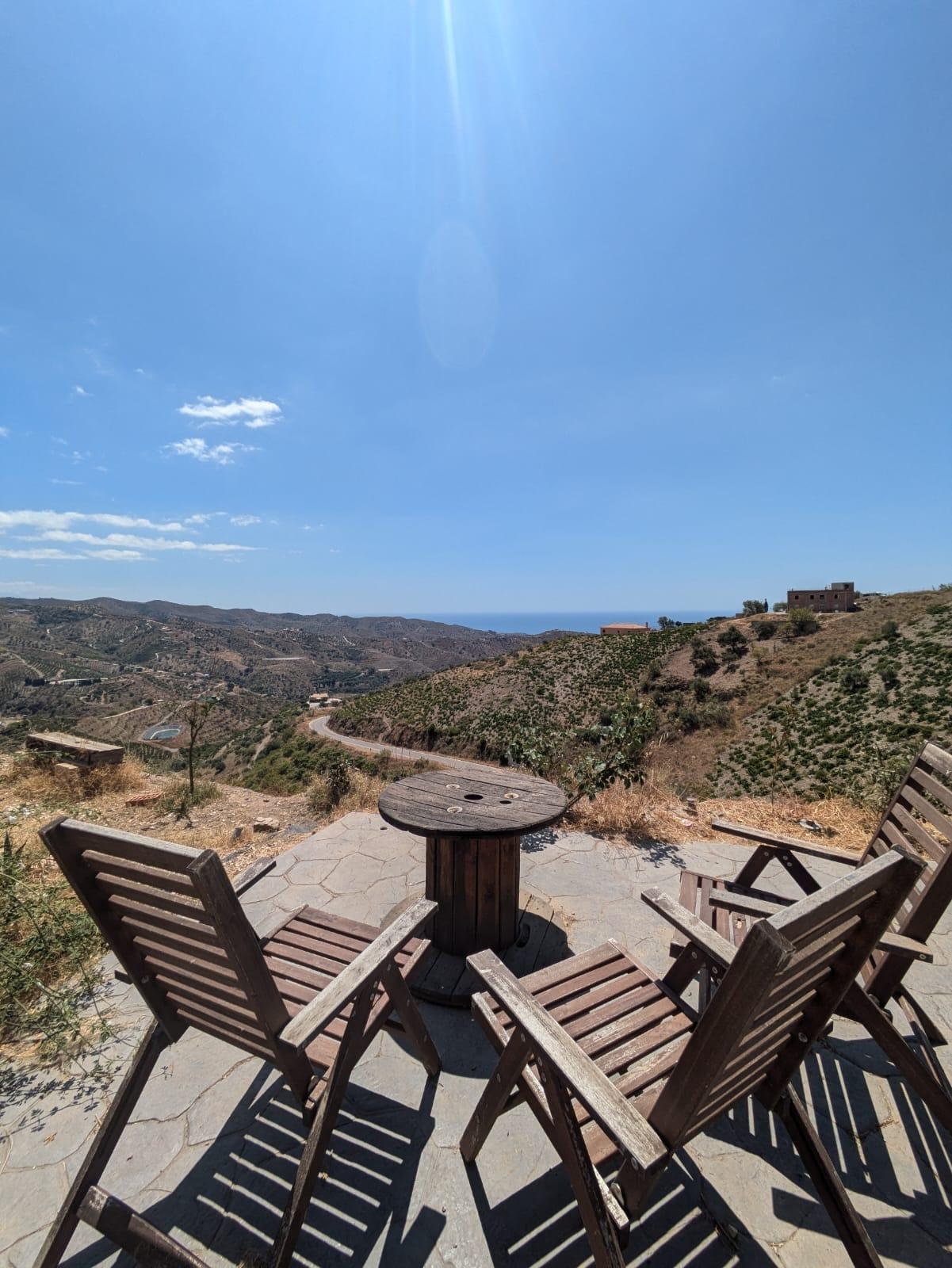 Propiedad gestionada por HOLA! Spain - Casa con terreno en Los Morenos (Rincón de la Victoria)