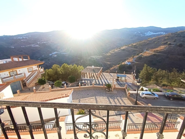 Propiedad gestionada por HOLA! Spain - Casa en Centro pueblo (Moclinejo)