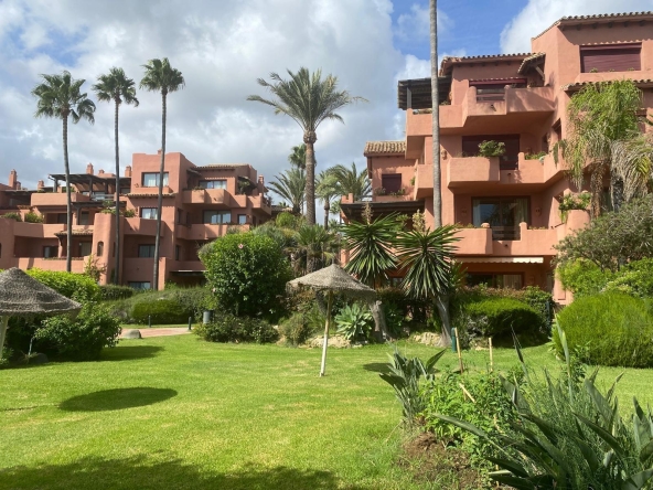 Propiedad gestionada por HOLA! Spain - Apartamento en Las Chapas (Marbella)