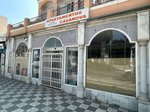 Propiedad gestionada por HOLA! Spain - Local comercial en Pueblo andaluz (Nerja)