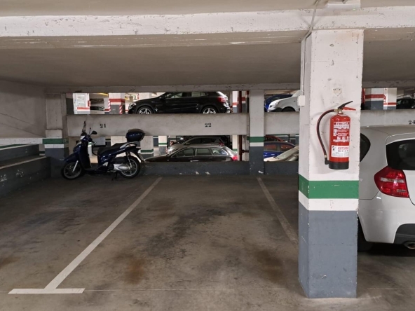 Propiedad gestionada por HOLA! Spain - Parking en Vallcarca i els Penitents (Barcelona)